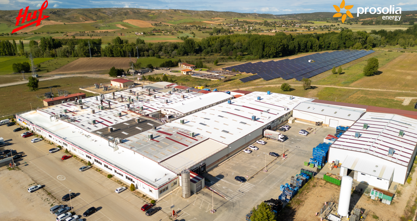 Huf Espana bird view with solar park